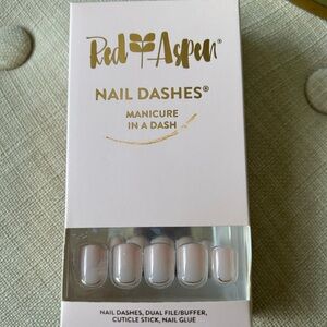 Red Aspen Tessa’s at the Starting Line Press On Nails